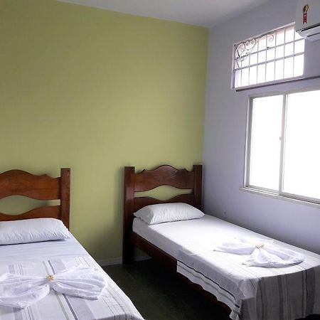 Hostel Dez De Julho Nin Ngoại thất bức ảnh