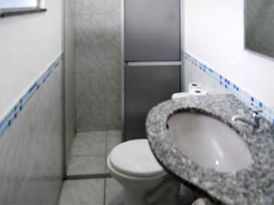 Hostel Dez De Julho Nin Ngoại thất bức ảnh