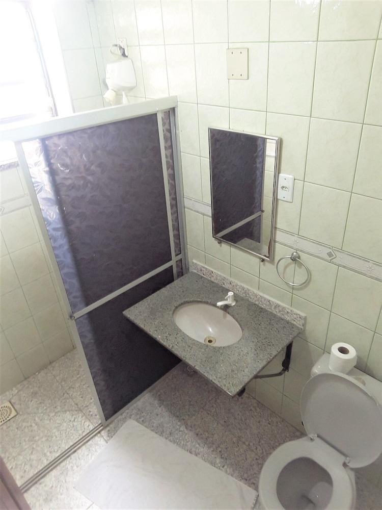 Hostel Dez De Julho Nin Ngoại thất bức ảnh